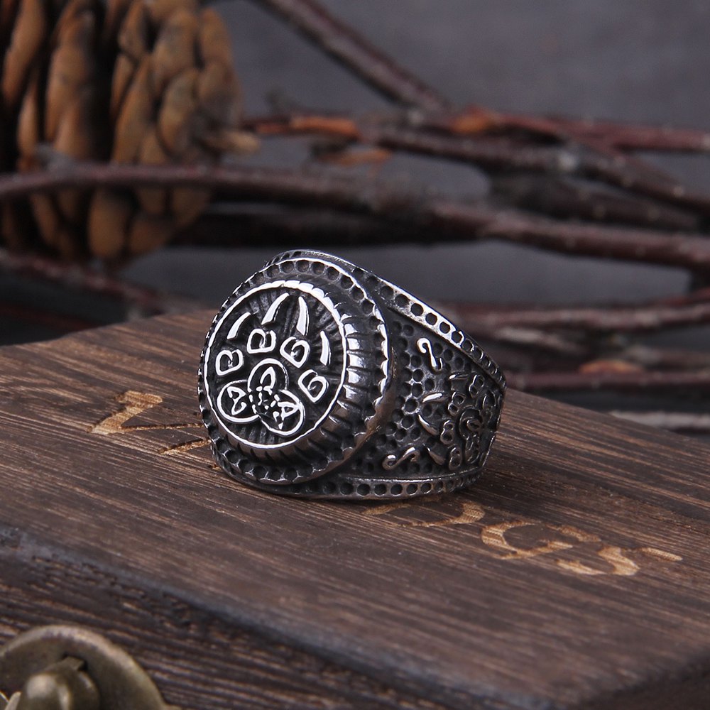 Bear Paw Claw Ring
