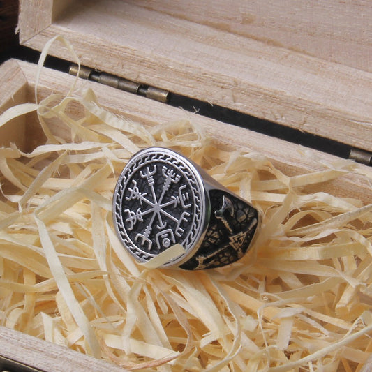 Vegvisir Axe Ring