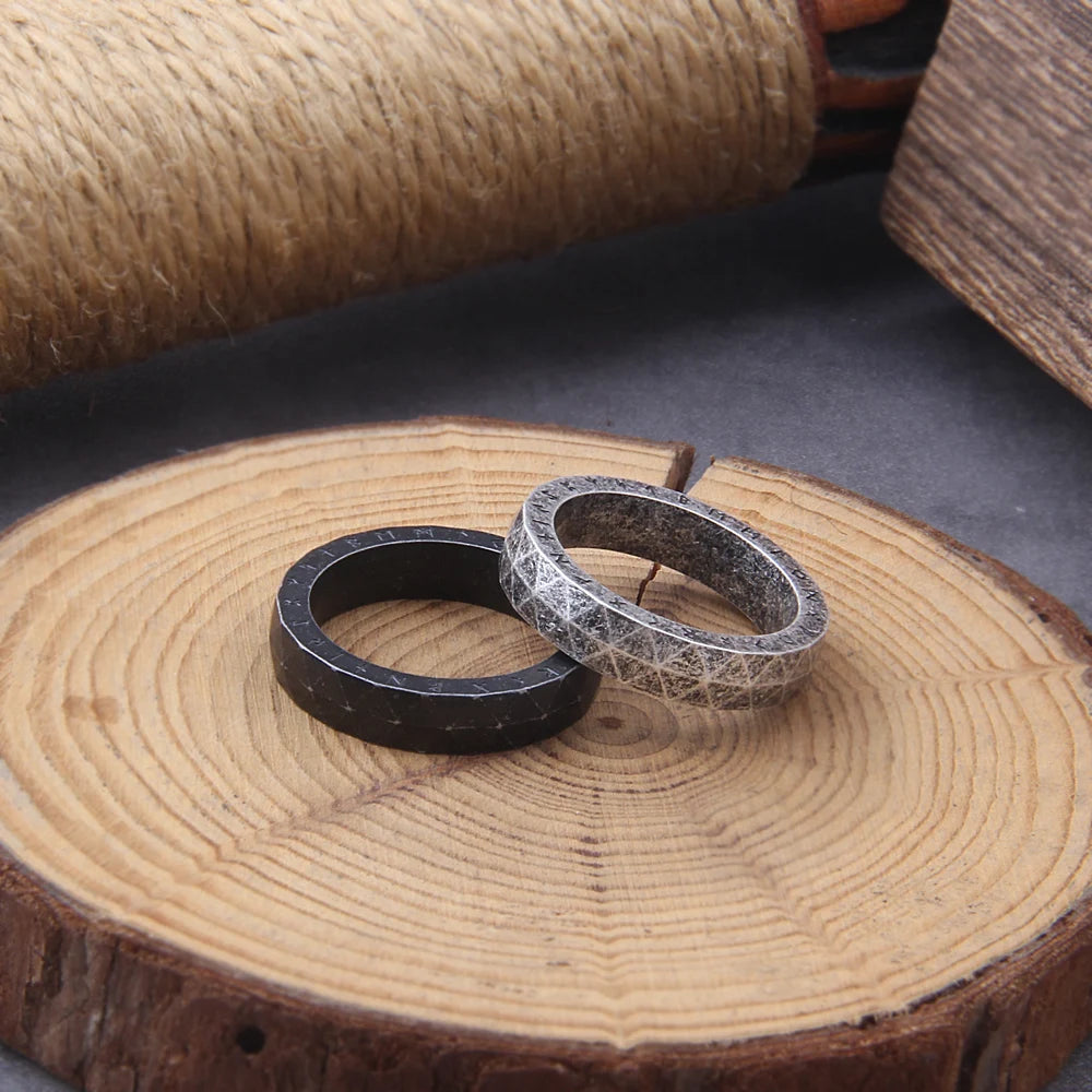 Rhombus Runes Ring – VikingOath