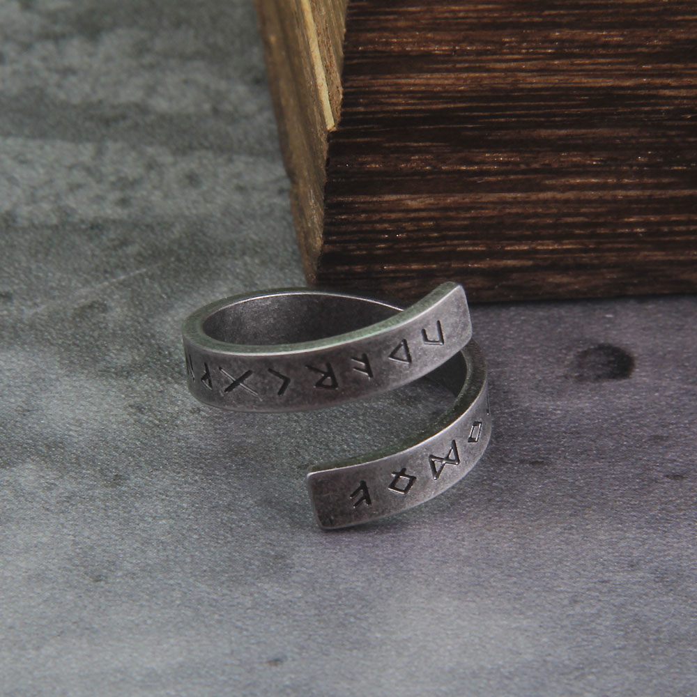 Nordic Amulet Runes Ring