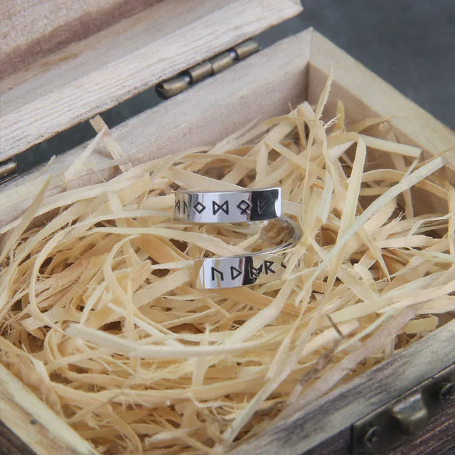 Nordic Amulet Runes Ring