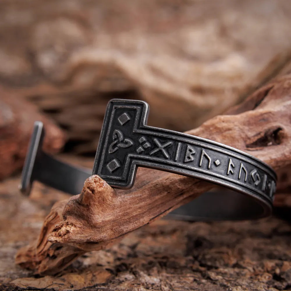 Rune Oath Bracelet