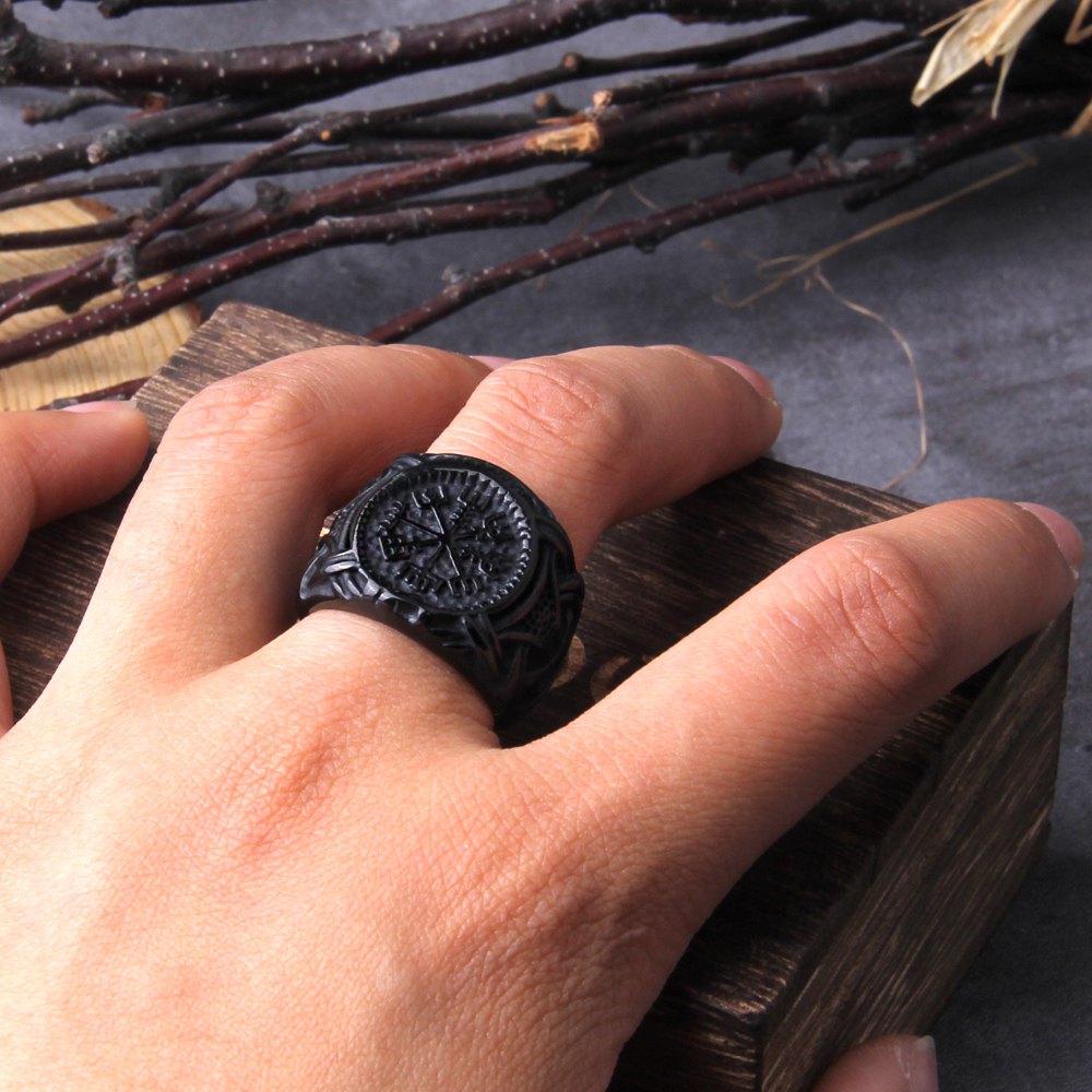 Black Vegvisir Ring