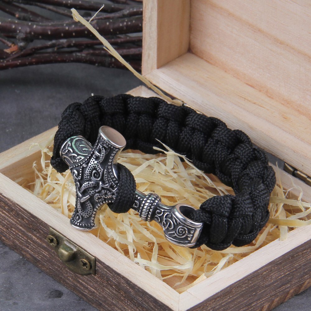 Thor's hammer hot sale paracord bracelet