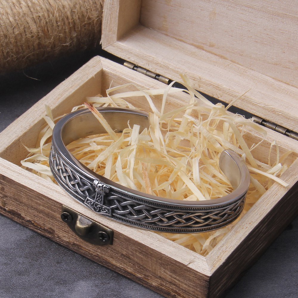 Nordic Runes Mjolnir Hammer Bracelet – Viking Oath