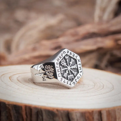The Vegvisir Wayfinder Ring