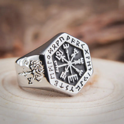 The Vegvisir Wayfinder Ring