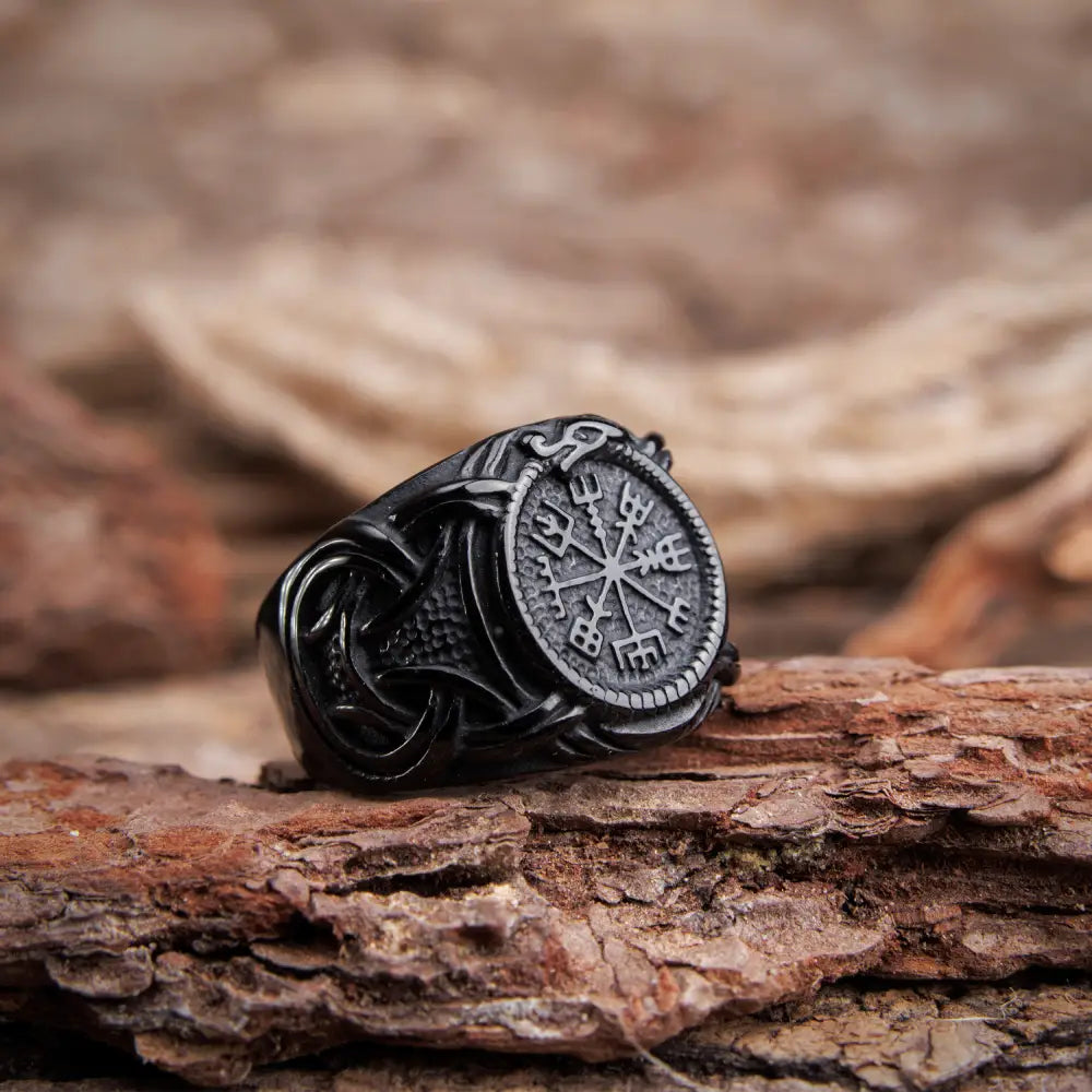 Black Vegvisir Ring
