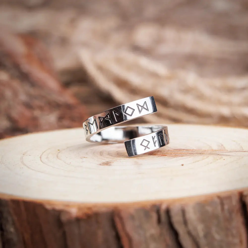 Nordic Amulet Runes Ring