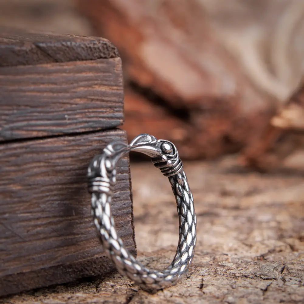 Two Entwined Ravens Ring