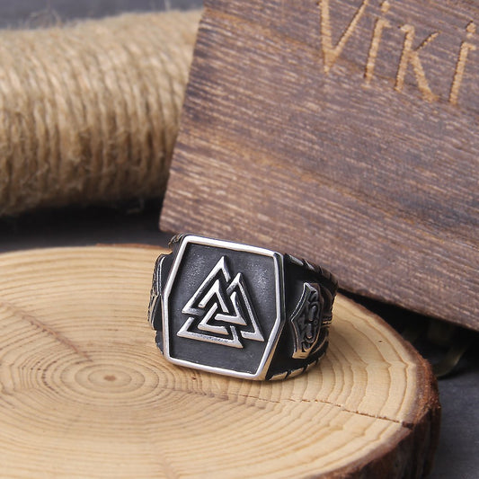 Triple Valknut Ring