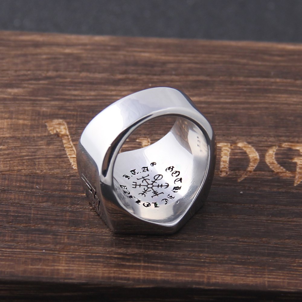 The Vegvisir Wayfinder Ring