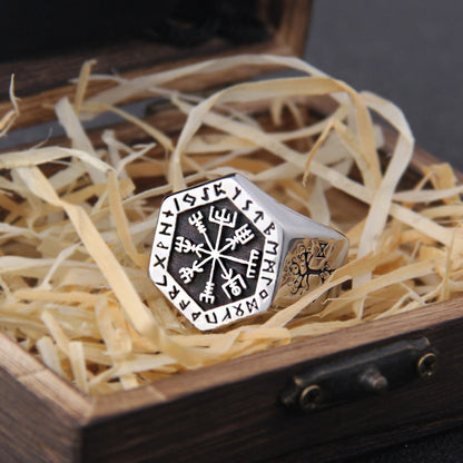 The Vegvisir Wayfinder Ring